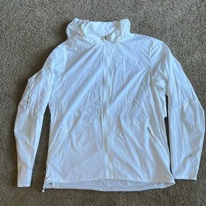 LULU LEMON LIGHT WEIGHT  RUNNING JACKET